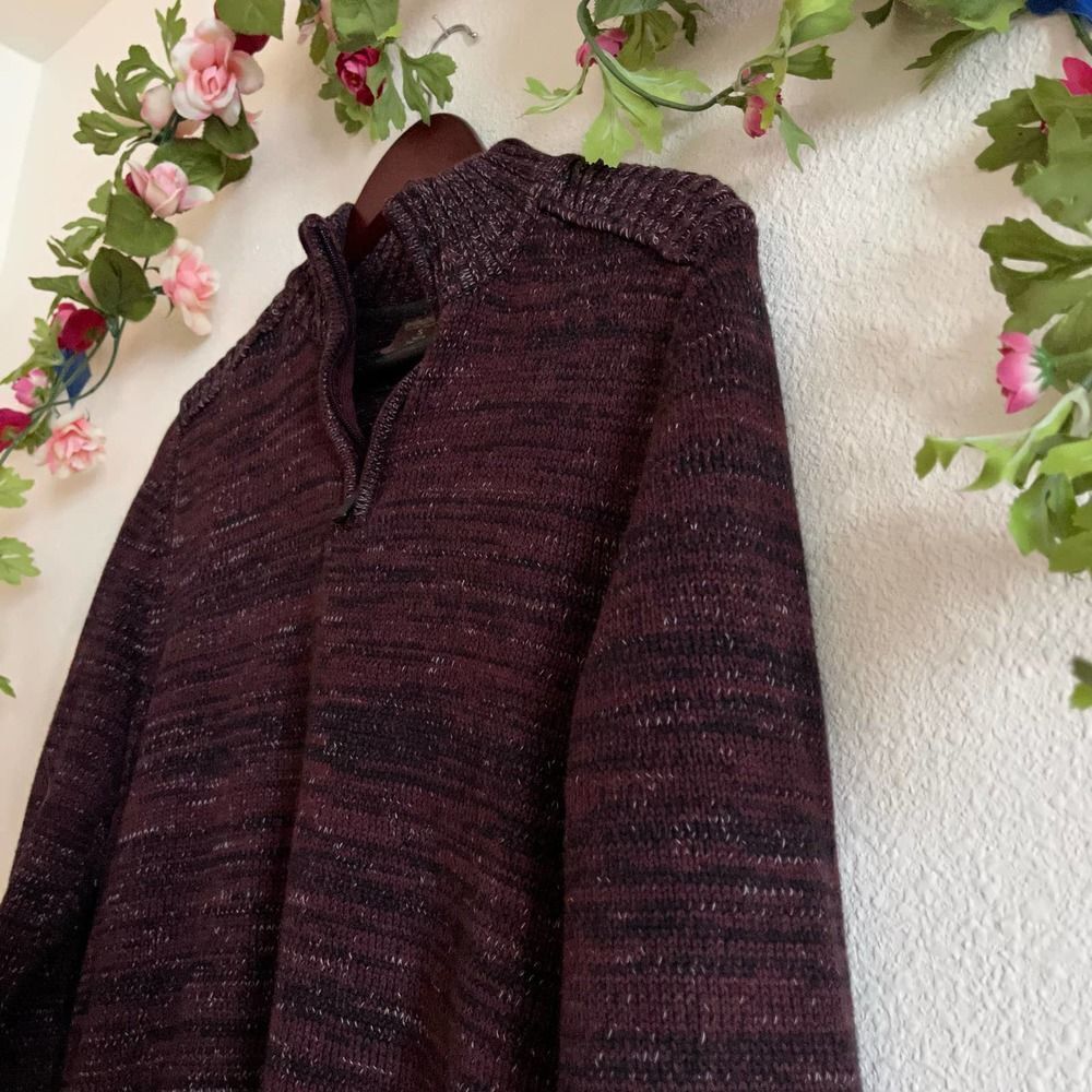 Men's Great Northwest Clothing Company Size Small Deep Red Heather Knit Sweater